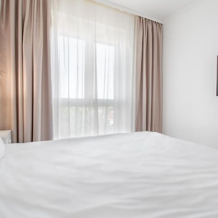 Vancouver Flat Oradea Exterior photo